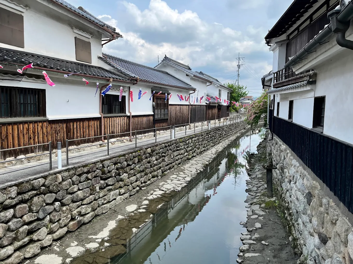 うきは市吉井町の白壁通りの街並み